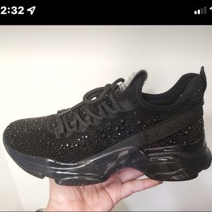 Steve Madden Sneakers